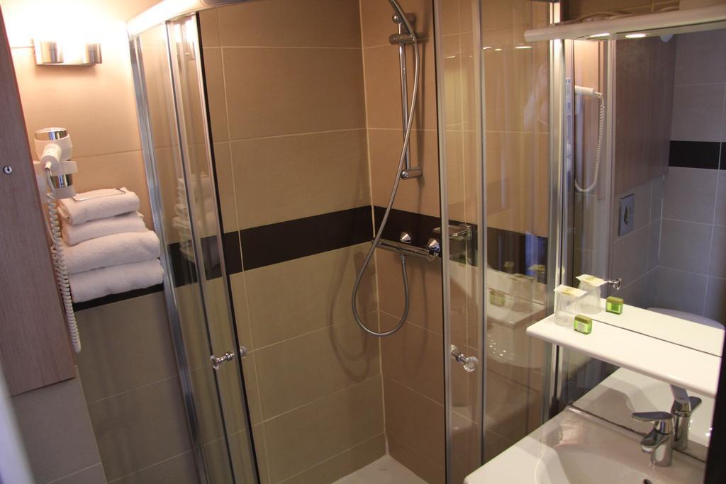 Logis Lhotel Restaurant Antony Verrieres Le Buisson Маси Стая снимка